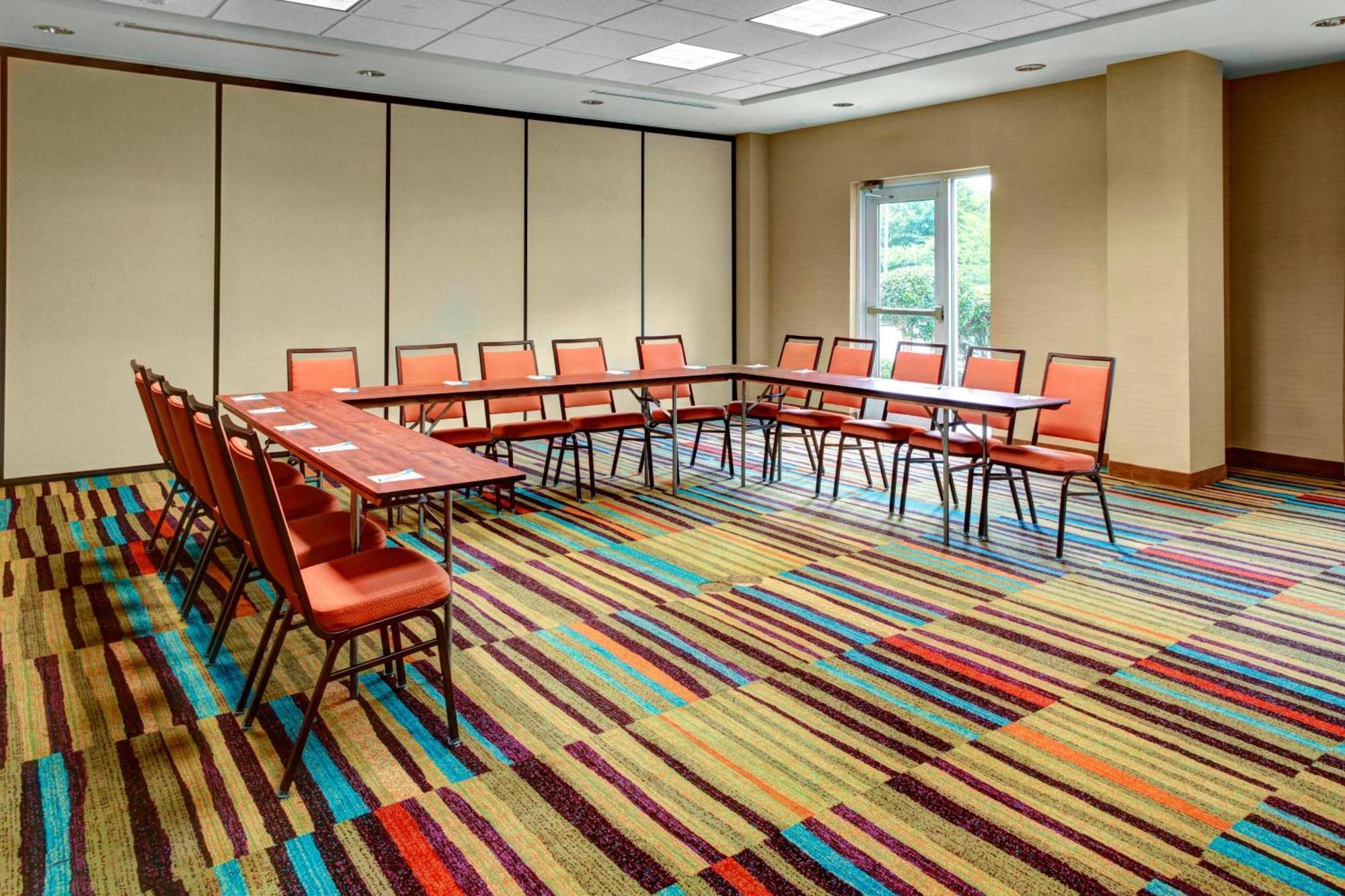 Fairfield Inn & Suites By Marriott Atlanta Stonecrest Литония Екстериор снимка