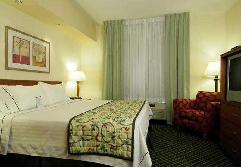 Fairfield Inn & Suites By Marriott Atlanta Stonecrest Литония Стая снимка